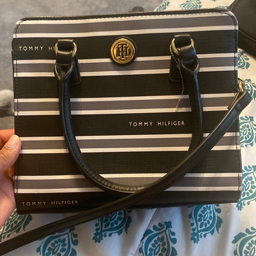 Crossbody purse with wallet